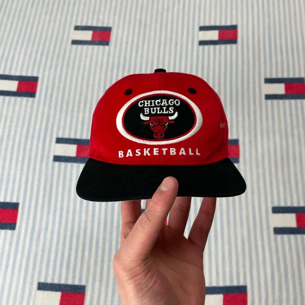 Vintage Drew Pearson Chicago Bulls NBA SnapBack hat - Picture 1 of 9